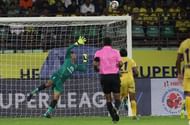 Dheeraj in action against Mumbai City FC